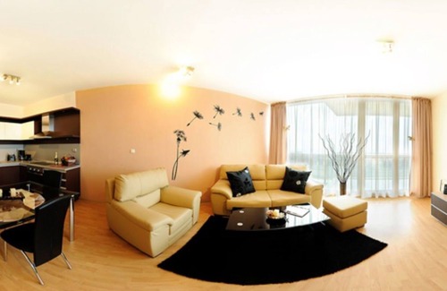 Varna Apartment | SeeDream Rental Boutique Apartments - "White Touch"n19m Pool, Garden, Sea View