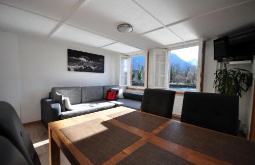Goldswil Apartment | Seegärtli Riverside Apartment