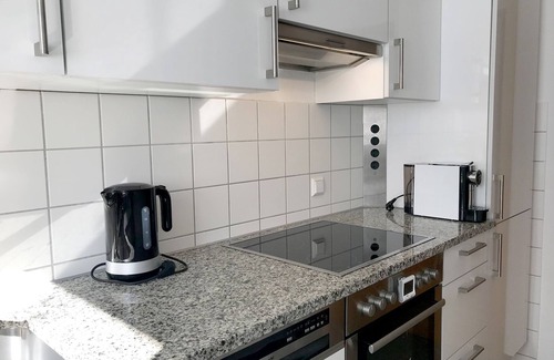 Bad Schachen Apartment | Seeglück vacation apartment - high-quality apartment in the villa district with south-facing balcony