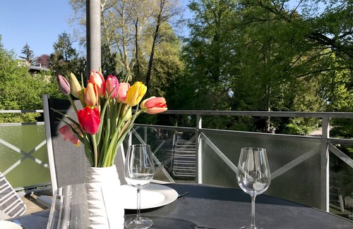 Bad Schachen Apartment | Seeglück vacation apartment - high-quality apartment in the villa district with south-facing balcony