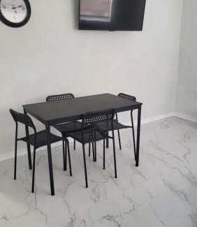 Bearss Plaza Apartment | Seeing Busch Gardens from two apartments