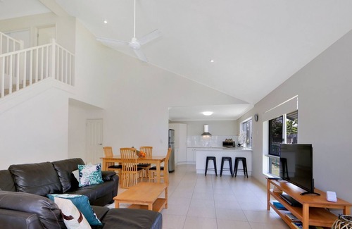 Woodgate House | Seeking Tranquility? This Ocean Front Unit is Very Private
