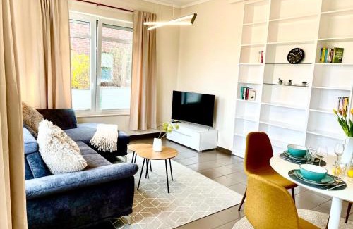 Lembruch Apartment | Seeliebe, 300 Meter zum Wasser, mit Terrasse und Garten