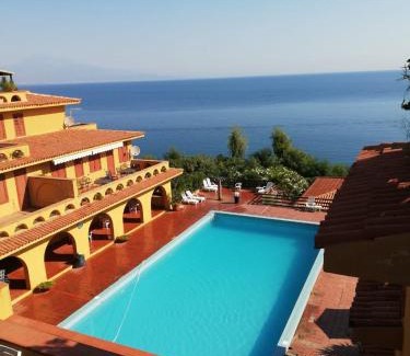 Costa Saracena-Castelluccio House | SeeonSea Apartment