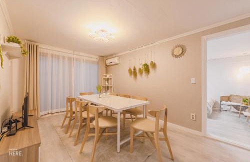 Yeonnam-dong Apartment | SeeU House Hongdae