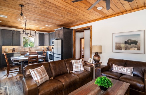 Orderville Cabin | Sego Lily Casita | Private Hot tub | Zion NP