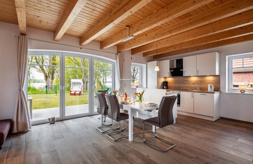 Warin House | Sehr Hochwertiges Ferienhaus Direkt am Wariner See