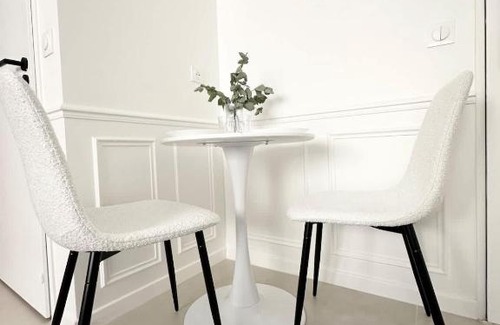 Combs-la-Ville Apartment | Sejour royale avec Netflix - Senart - 001 - 002