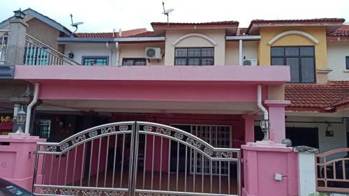 Sekinchan Apartment | Sekinchan No 4 Landed House 15pax