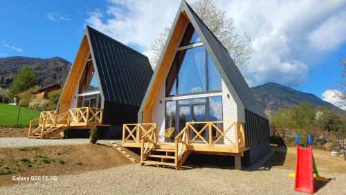 Moieciu Ski Chalet | Selah Cabin