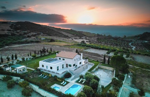 Archanes Villa | Selene Heights