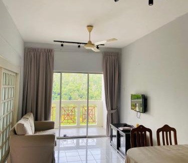 Bukit Tinggi Apartment | Selesa Hillhomes Cosy House
