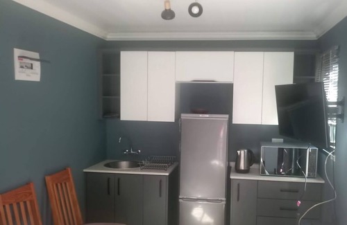 Hilton Cabin | Self Catering Accommodation in the Midlands, Hilton. PMB,. KZN