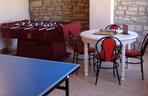 Montfalco Murallat Cottage | Self catering Cal Gomà for 14 people