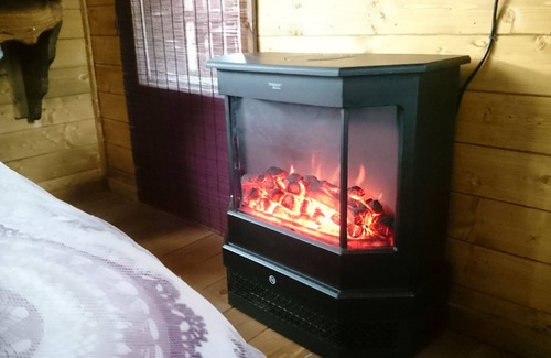 Prades Cabin | Self catering El Xalet de Prades for 2 people