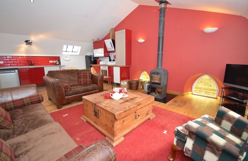 Leadhills House | Self catering: luxury 4-bedroom eco-home in beautiful Southern Uplands village