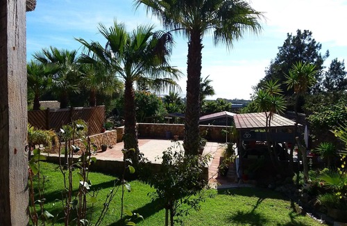 Tarifa Ski Chalet | Self-catering, ocean views, walk to beaches. BBQs, secure parking, set in nature