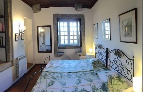 Santa Cruz do Lima Cottage | Self catering Quinta de Luou for 11 people