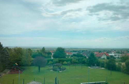 Breitenbrunn Apartment | Self Check-in Doppelzimmer mit Seeblick und Klimaanlage - Neusiedlersee