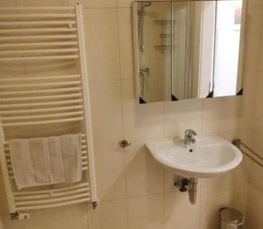 Breitenbrunn Apartment | Self Check-in Self Catering Familien Apartment mit Seeblick und Klimaanlage - Neusiedlersee