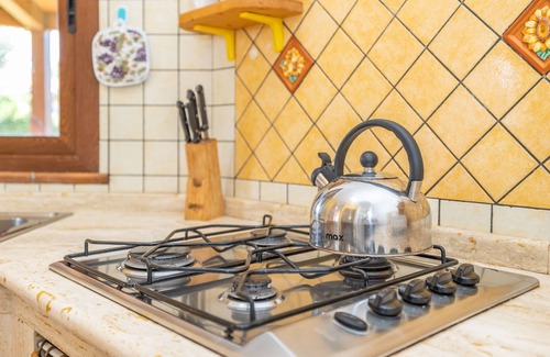 Piana Calzata Villa | Self check-in. VILLECEFALU. Villa with Veranda, 2 bedrooms, 2 bathrooms