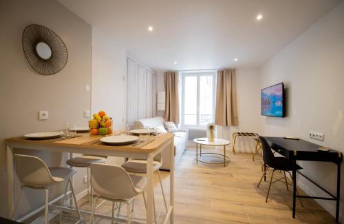 La Ferte-sous-Jouarre Apartment | Self Checkin Automatique - Downtown - EUROPE CHIC