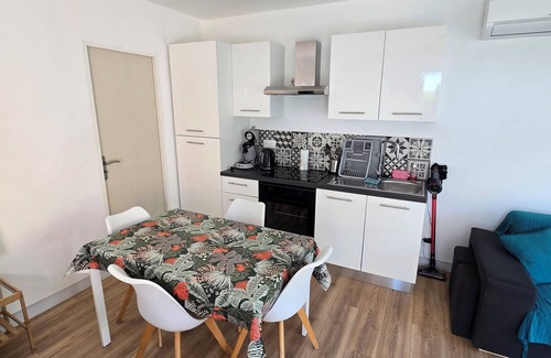 Flassans-sur-Issole Apartment | Self-contained studio in the heart of the Var