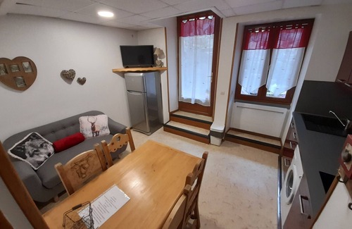 Cauterets Apartment | Self-contained apartment in house in Cauterets