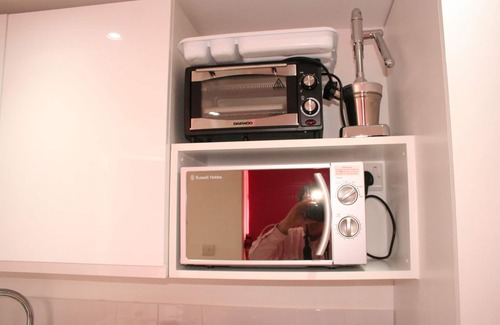 Swiss Cottage Apartment | Self-contained New Studio with independent entrance in an up-market quiet area.