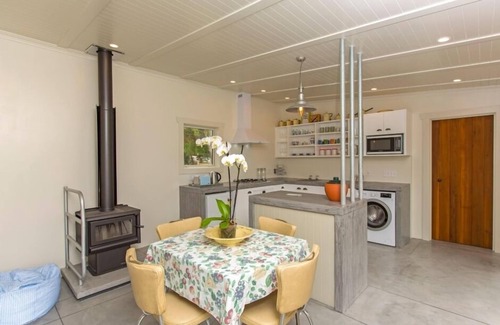 Lower Hutt Other | Self contained farm-stay cottage, rural location - Whitemans Valley, Hutt Valley