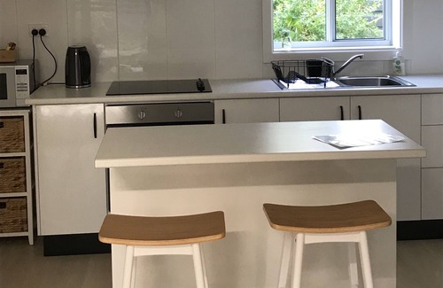 Port Lincoln House | Self contained pet friendly accommodation