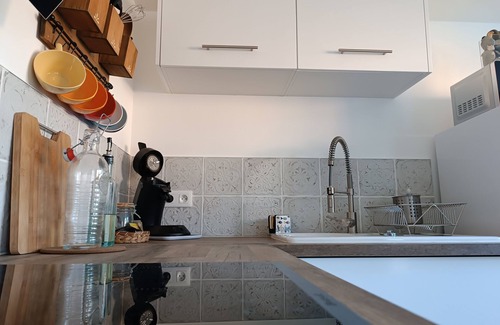 Bergerac Apartment | Self-contained studio near town center
