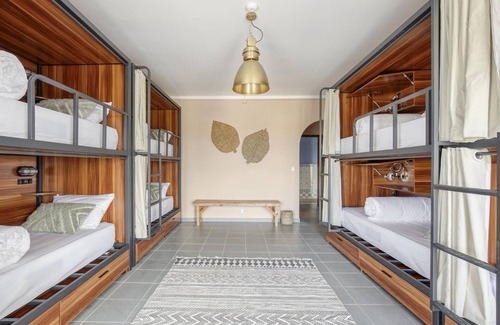 Ferrel House | Selina Peniche
