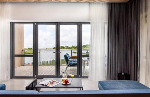 Sventoji Apartment | SELLING SUNSET, 2BD SEA VIEW Apt, By Cohost