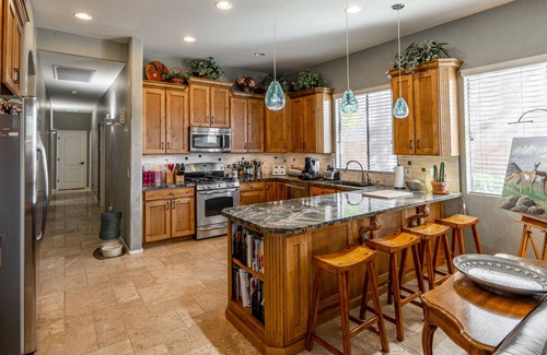 Peoria House | Semi Custom Upgraded Home Amenities Galore. Close to Superbowl, Phoenix Open