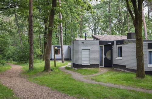 Kootwijk Cottage | Semi-detached bungalow for 2 persons