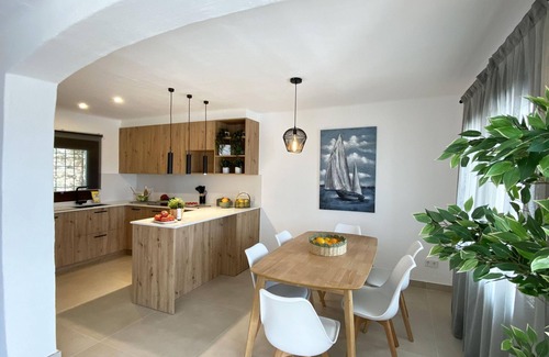 Aiguablava House | Semi-detached house with swimming pool for rent in Begur, Sa Tuna