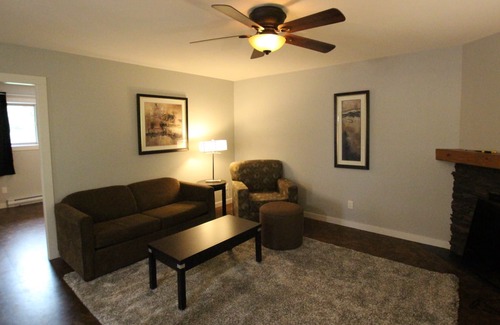 Blind Bay House | Semi Lakefront 2 Bedroom Private Suite