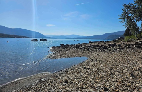 Blind Bay House | Semi Lakefront Home with Buoy/beach access Blind Bay