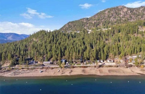 Blind Bay House | Semi Lakefront Home with Buoy/beach access Blind Bay