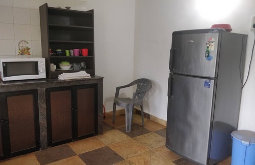 Calangute Apartment | Semi-Service apartment cum row house 2 minutes from the beach with kitchen.