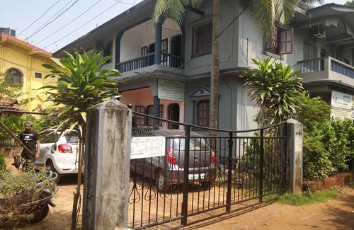 Calangute Apartment | Semi-Service apartment cum row house 2 minutes from the beach with kitchen.