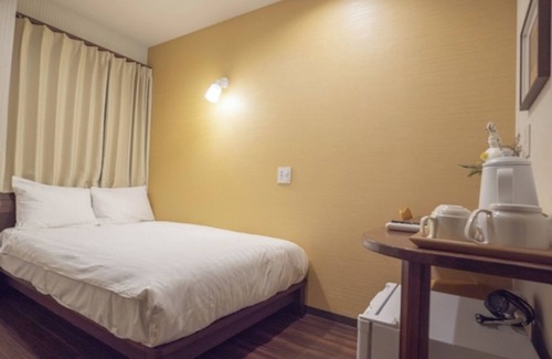 Higashiueno Hotel | Semidouble Bed width 120cm x 1 Room only/Taito-ku Tokyo