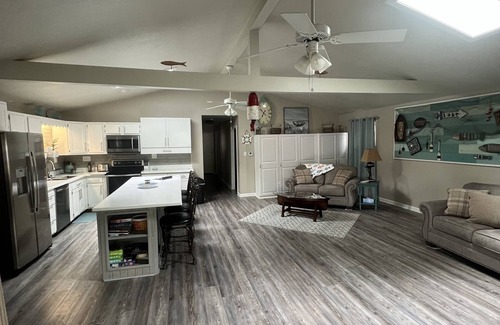 Lakeview Cottage | Seminole Cottage 2025 Calendar FINALLY OPEN! BOOK your next Get-A-Way!