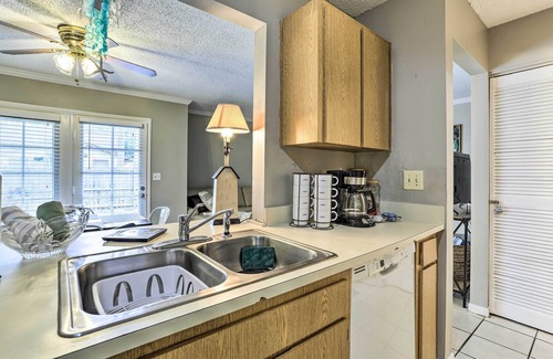 Seminole House | Seminole Townhome: Easy Access to Beaches!