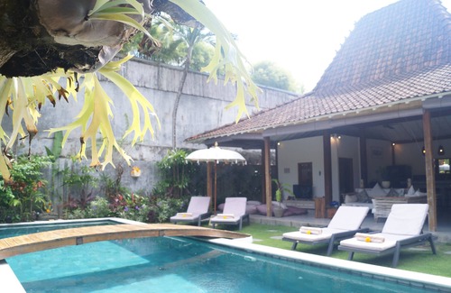 Laksmana Villa | SEMINYAK - Beautiful 4BR Villa near Beaches and Shops