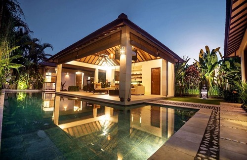 North Legian Villa | SEMINYAK,Great Value,7 Bdr,Near Beach