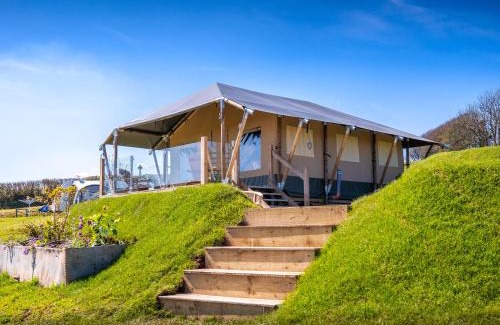 Totnes House | Semira Tent Lodge