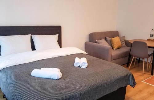 Samokov Apartment | Semiramida Gardens Apartments