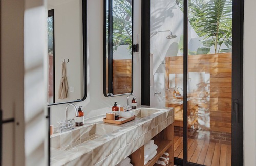 Playa Guiones Hotel | Sendero Hotel